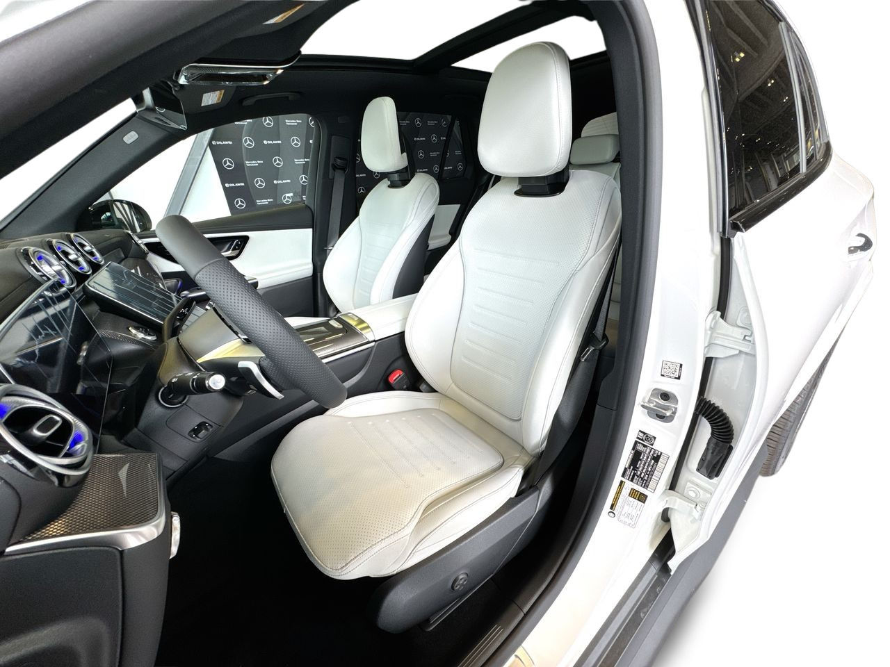 2025 Mercedes-Benz GLC300 in Vancouver, British Columbia