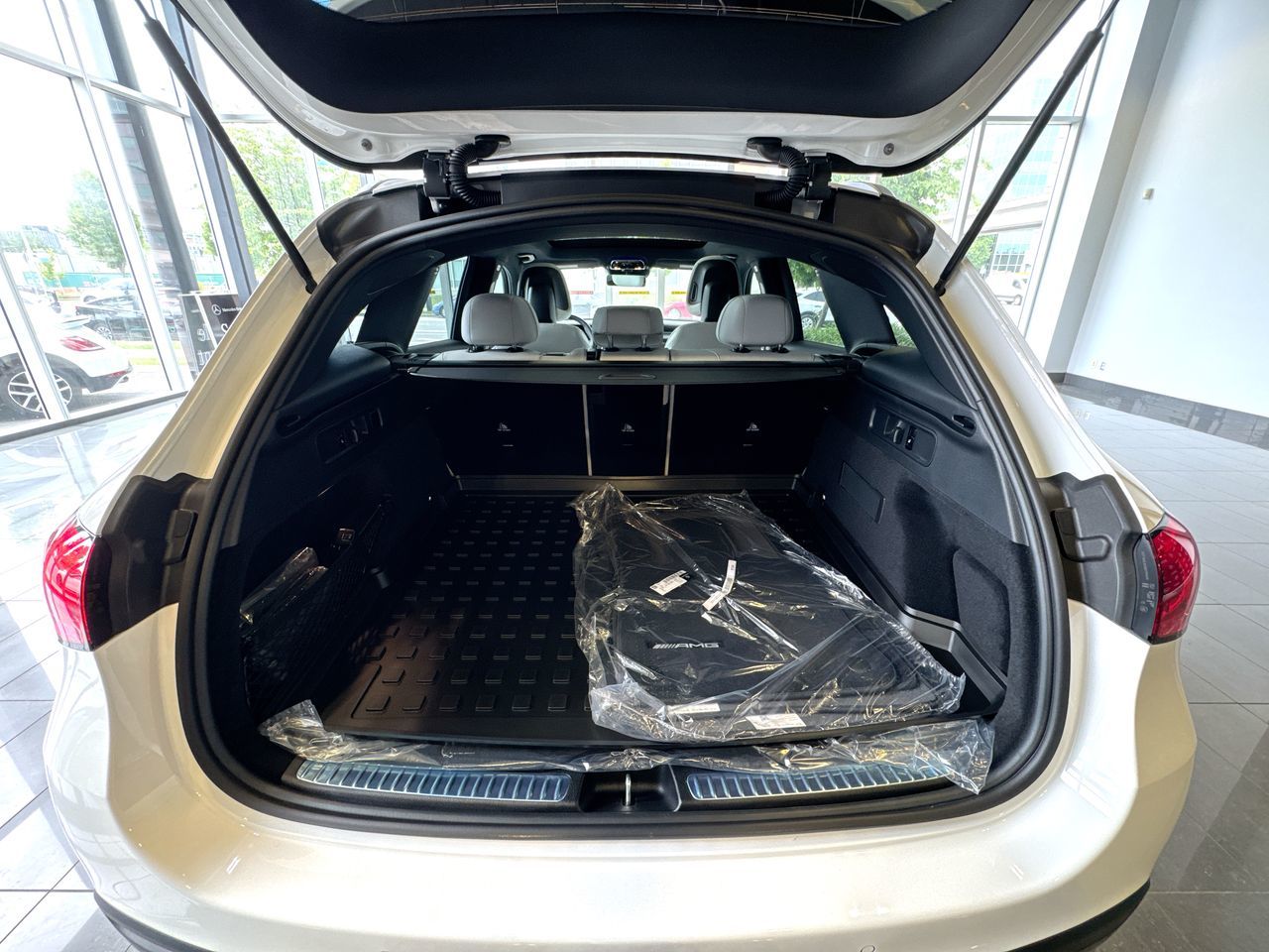 2025 Mercedes-Benz GLC300 in Vancouver, British Columbia