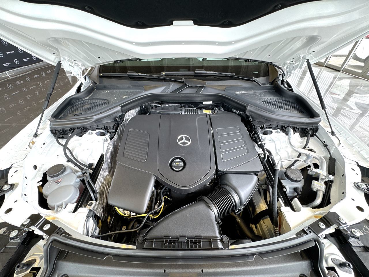 2025 Mercedes-Benz GLC300 in Vancouver, British Columbia