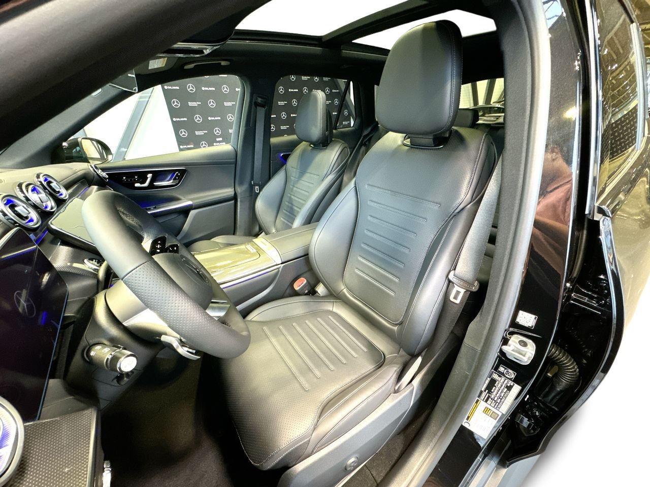 2025 Mercedes-Benz GLC300 in Vancouver, British Columbia