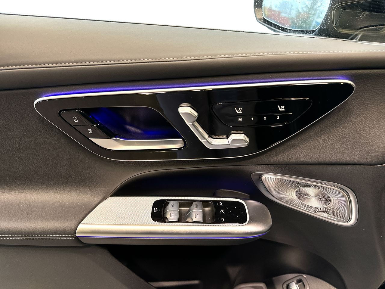 2025 Mercedes-Benz GLC300 in Vancouver, British Columbia