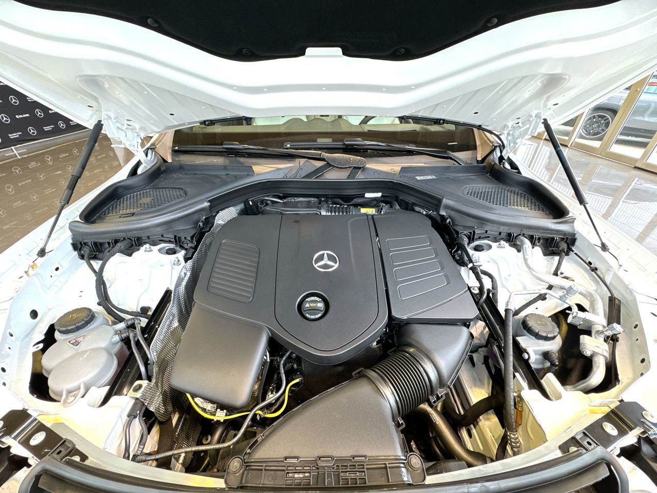 2025 Mercedes-Benz GLC300 in Vancouver, British Columbia