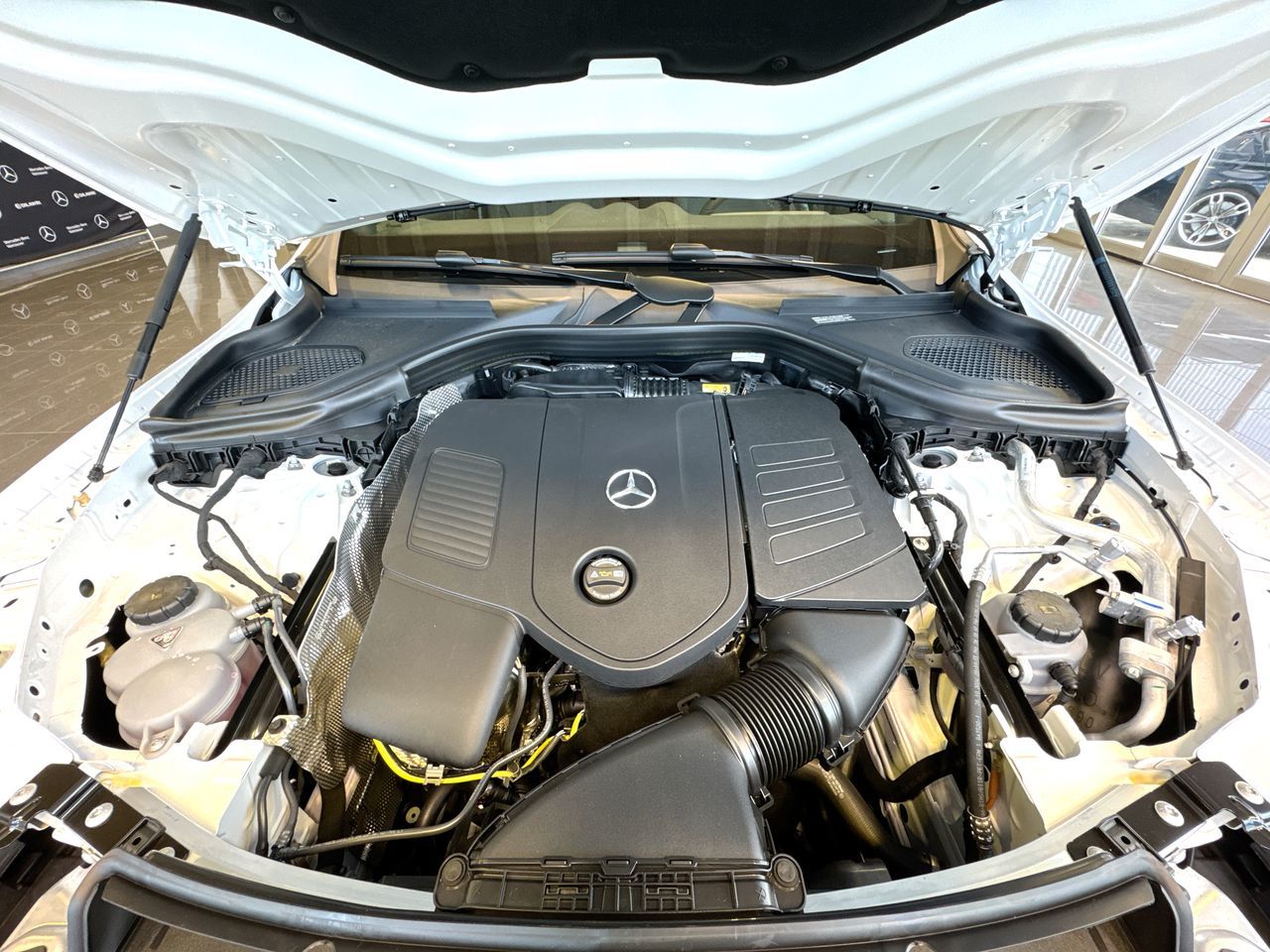 2025 Mercedes-Benz GLC300 in Vancouver, British Columbia