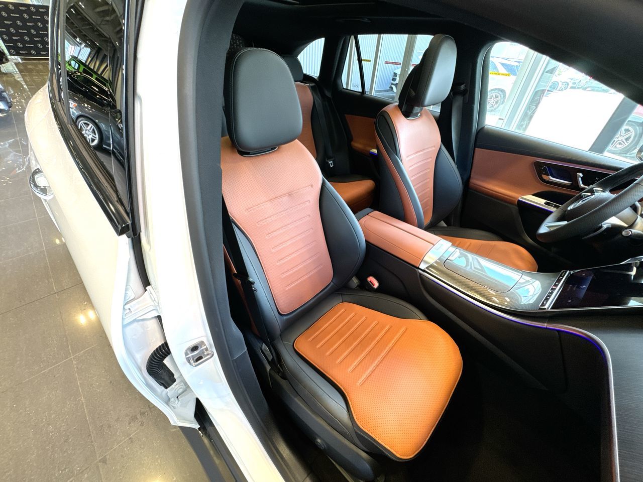 2025 Mercedes-Benz GLC300 in Vancouver, British Columbia