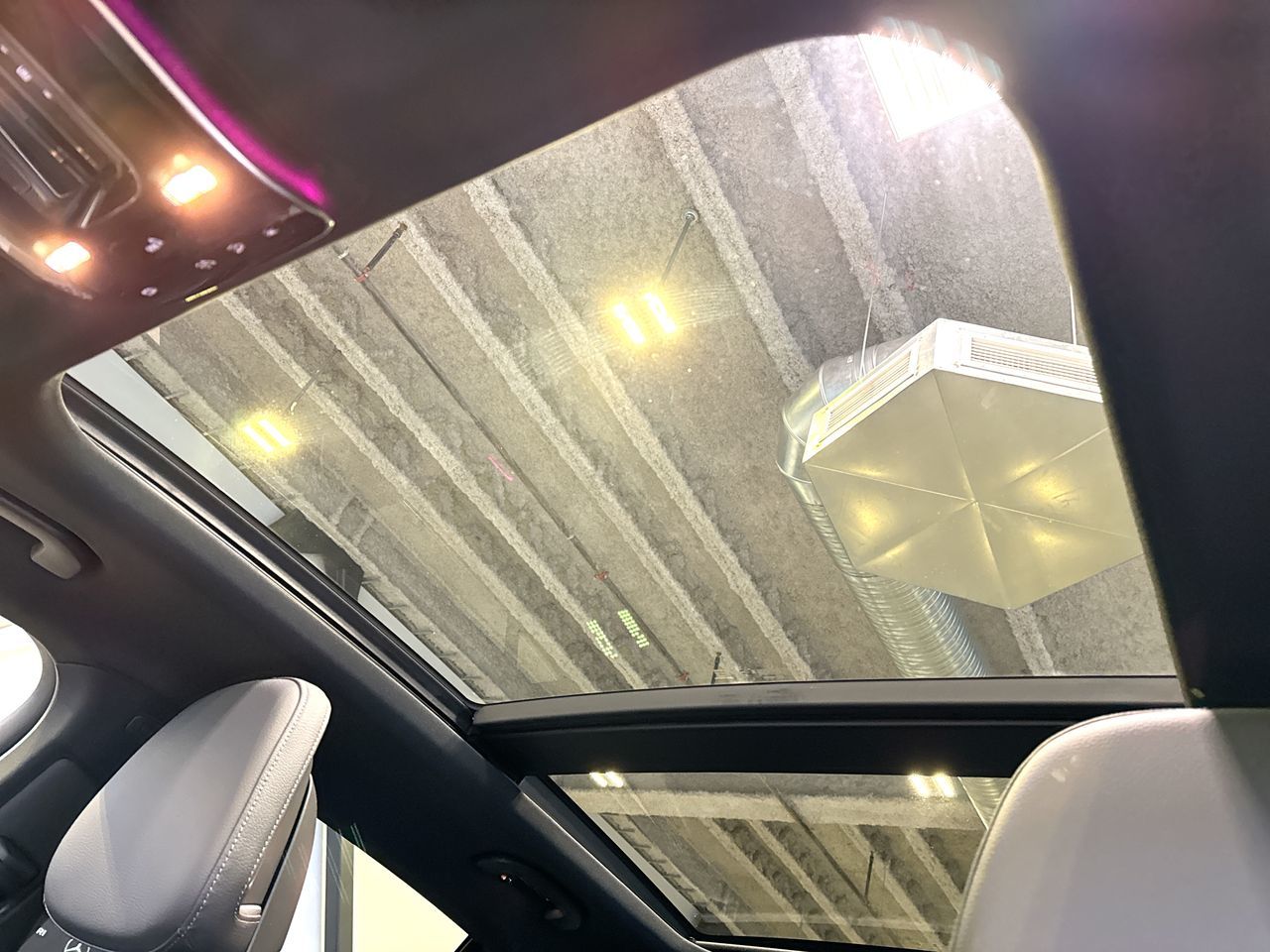 2025 Mercedes-Benz GLC300