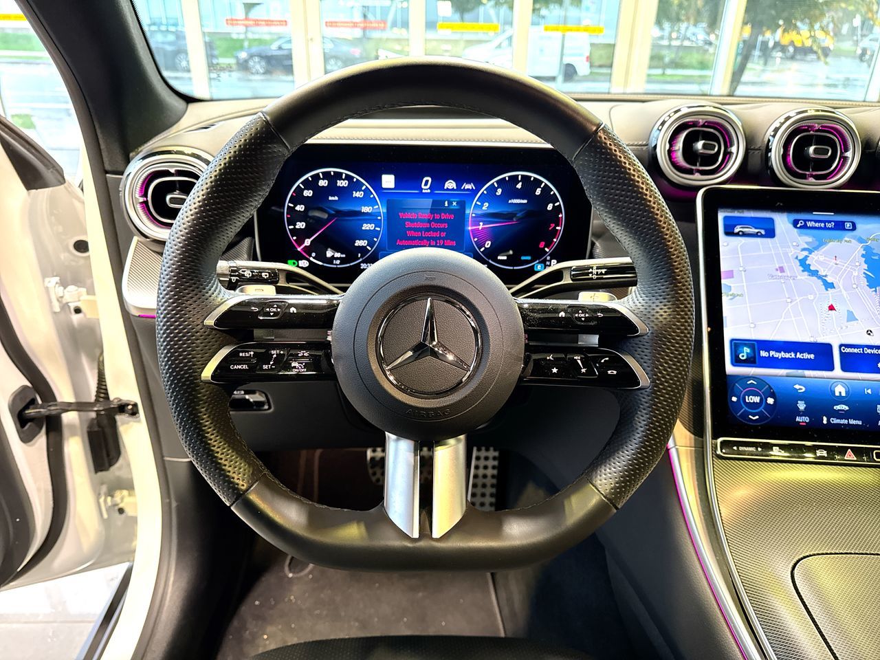 2025 Mercedes-Benz GLC300