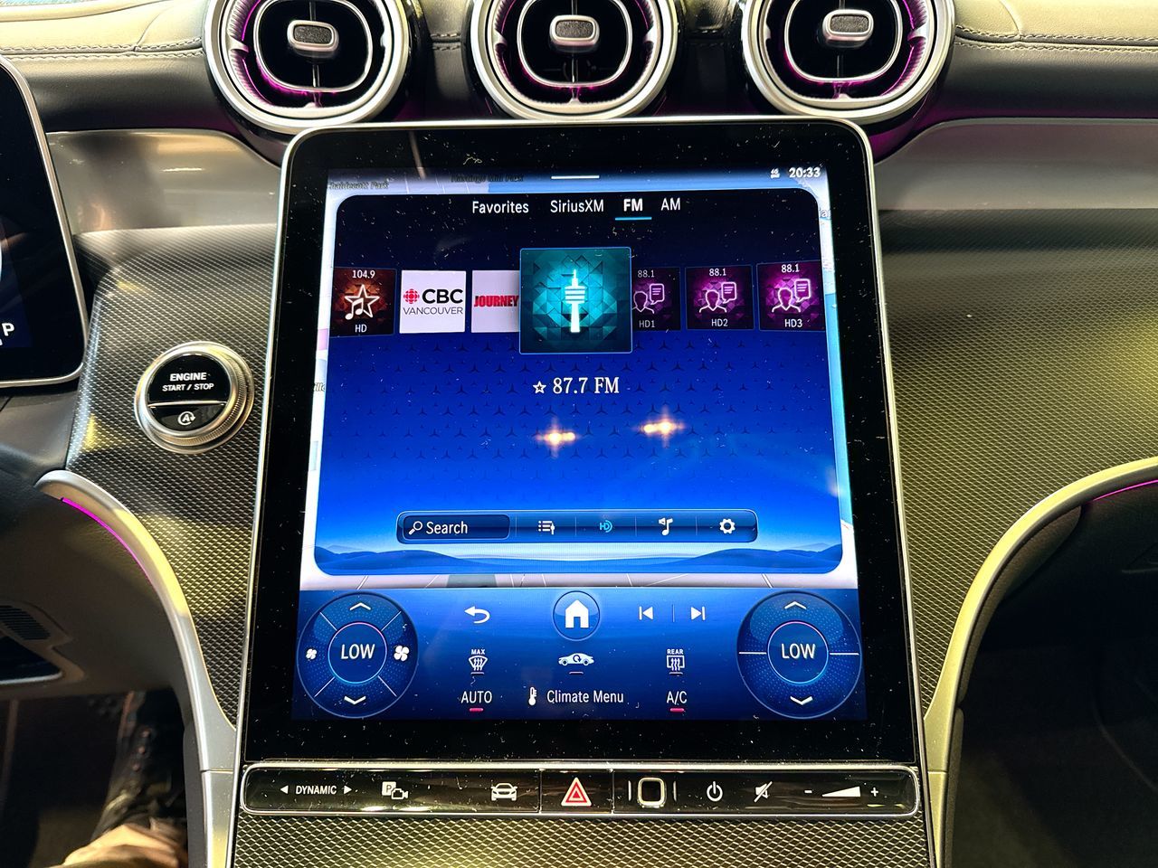 2025 Mercedes-Benz GLC300