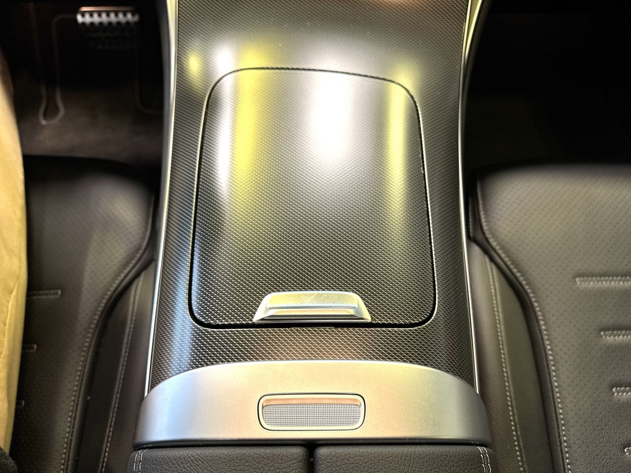 2025 Mercedes-Benz GLC300