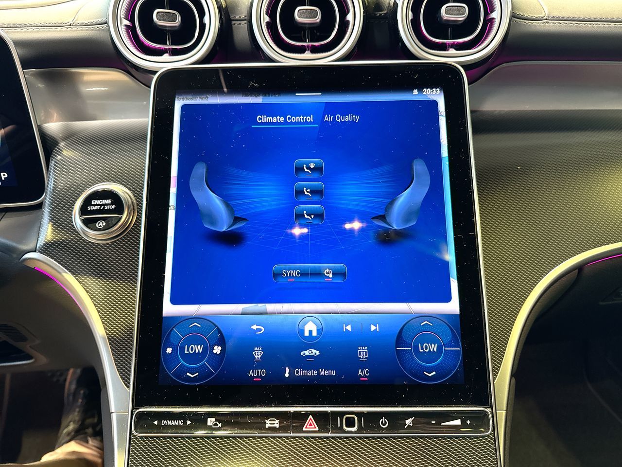 2025 Mercedes-Benz GLC300