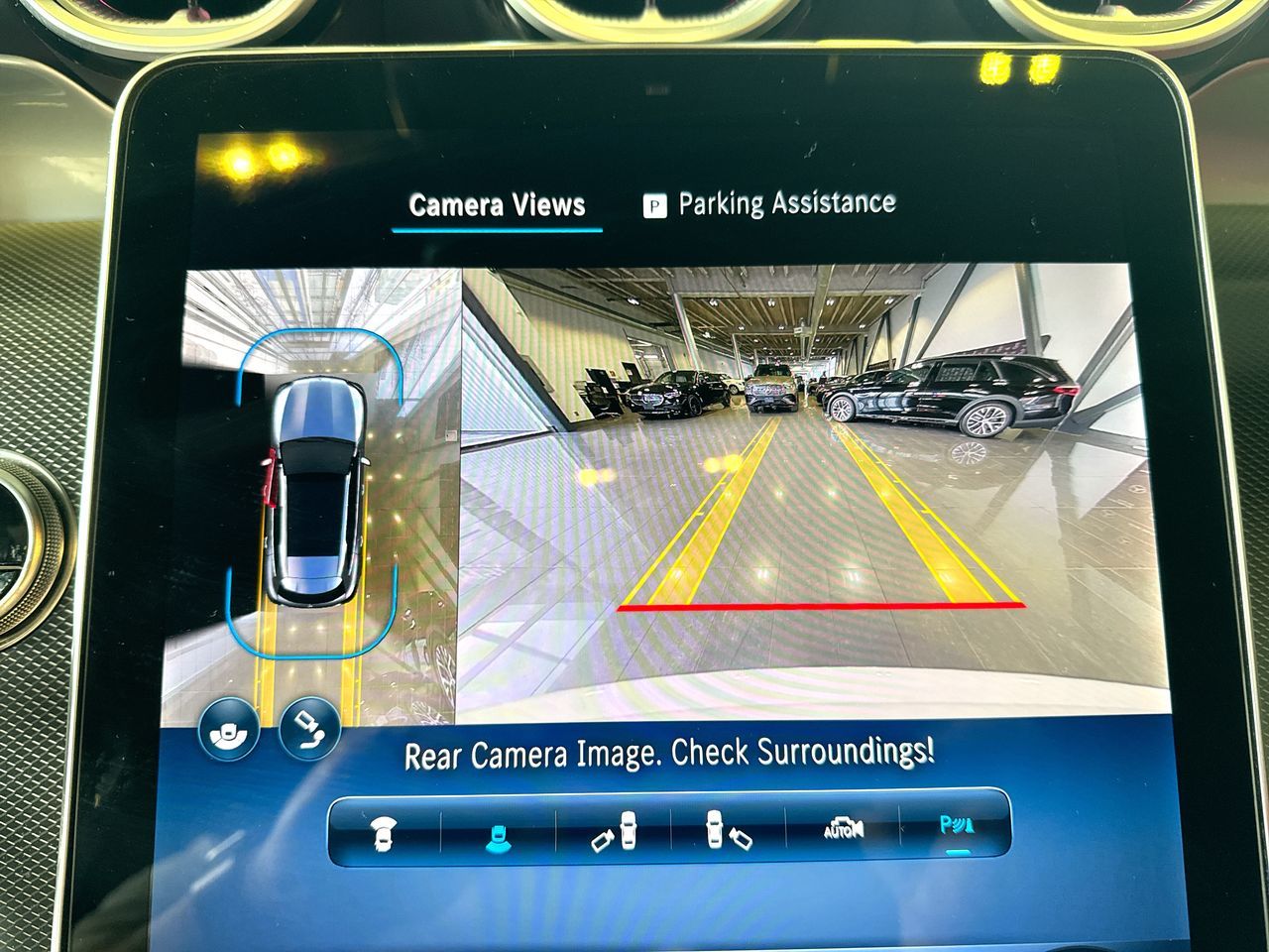 2025 Mercedes-Benz GLC300