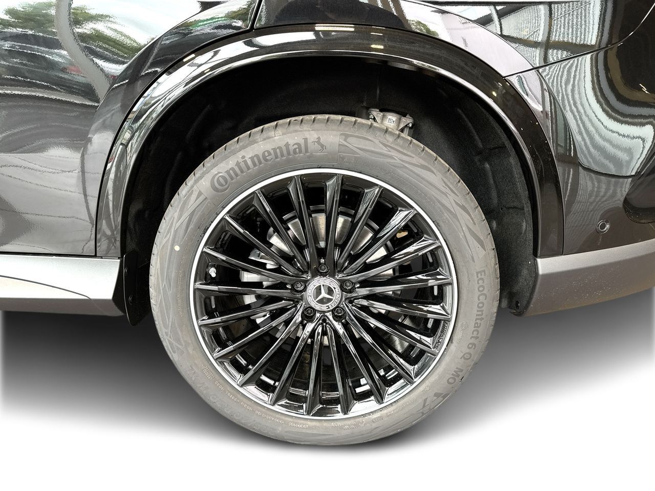 2025 Mercedes-Benz GLC300