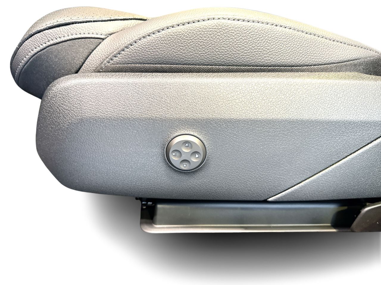 2026 Mercedes-Benz GLC in Vancouver, British Columbia