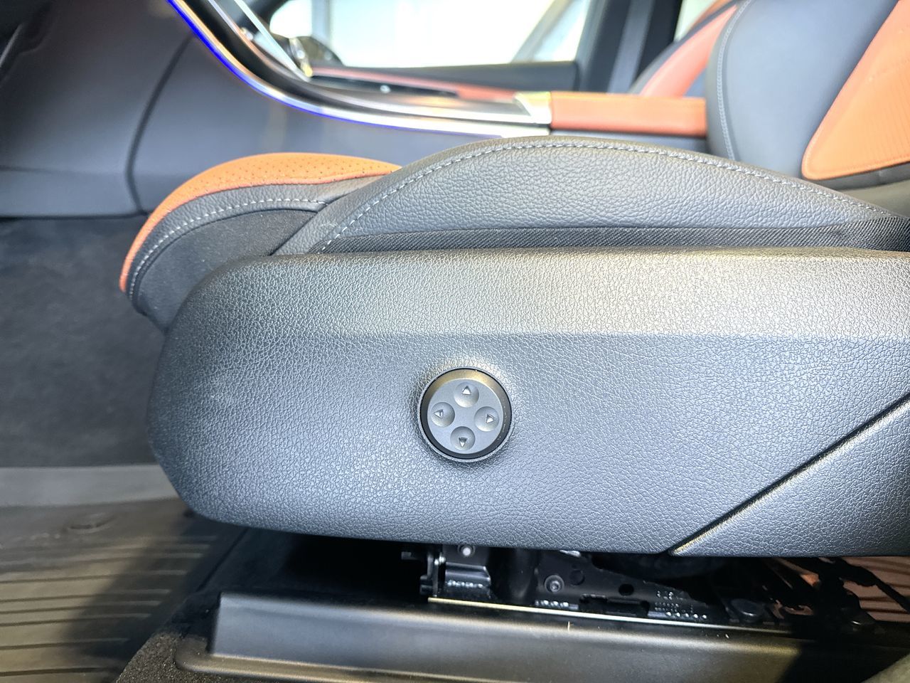 2026  GLC300