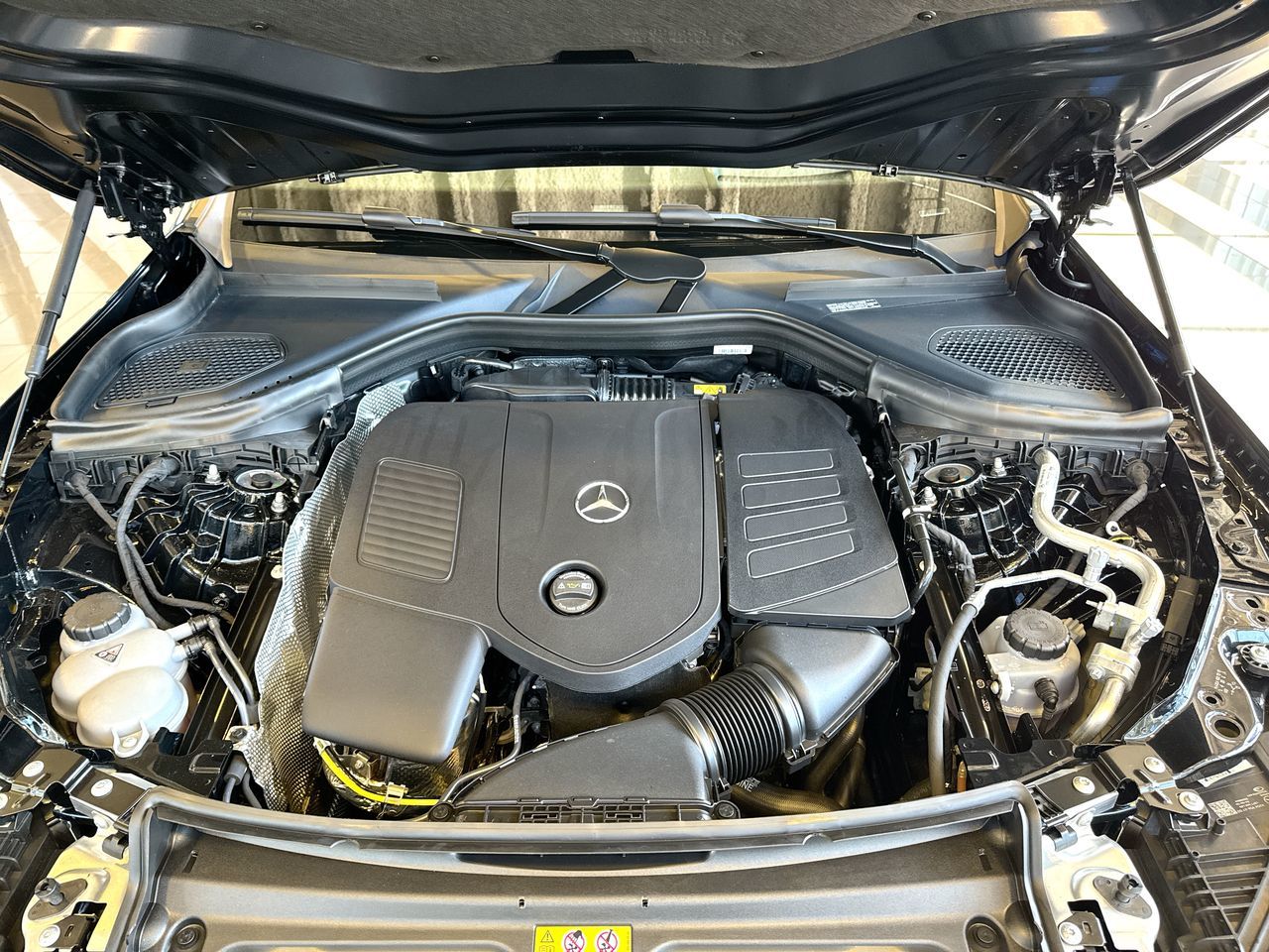2027 Mercedes-Benz GLC