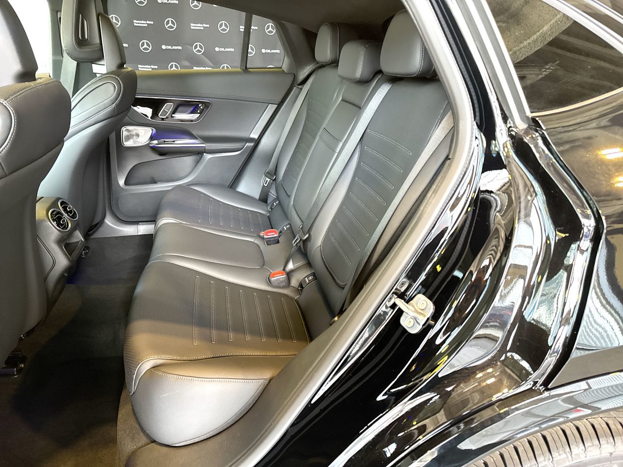 2027 Mercedes-Benz GLC