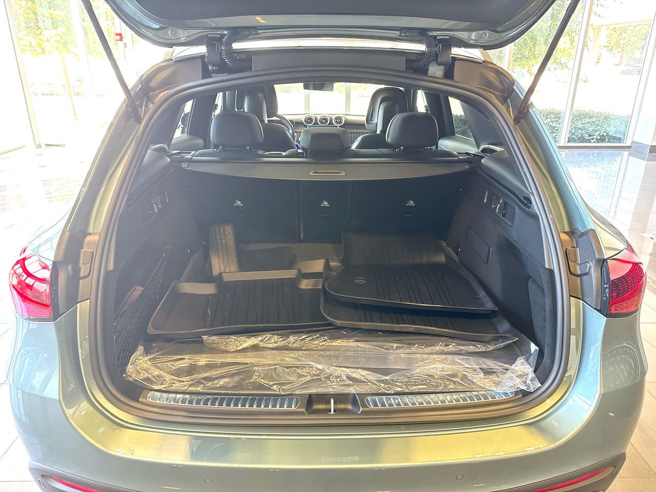 2027 Mercedes-Benz GLC