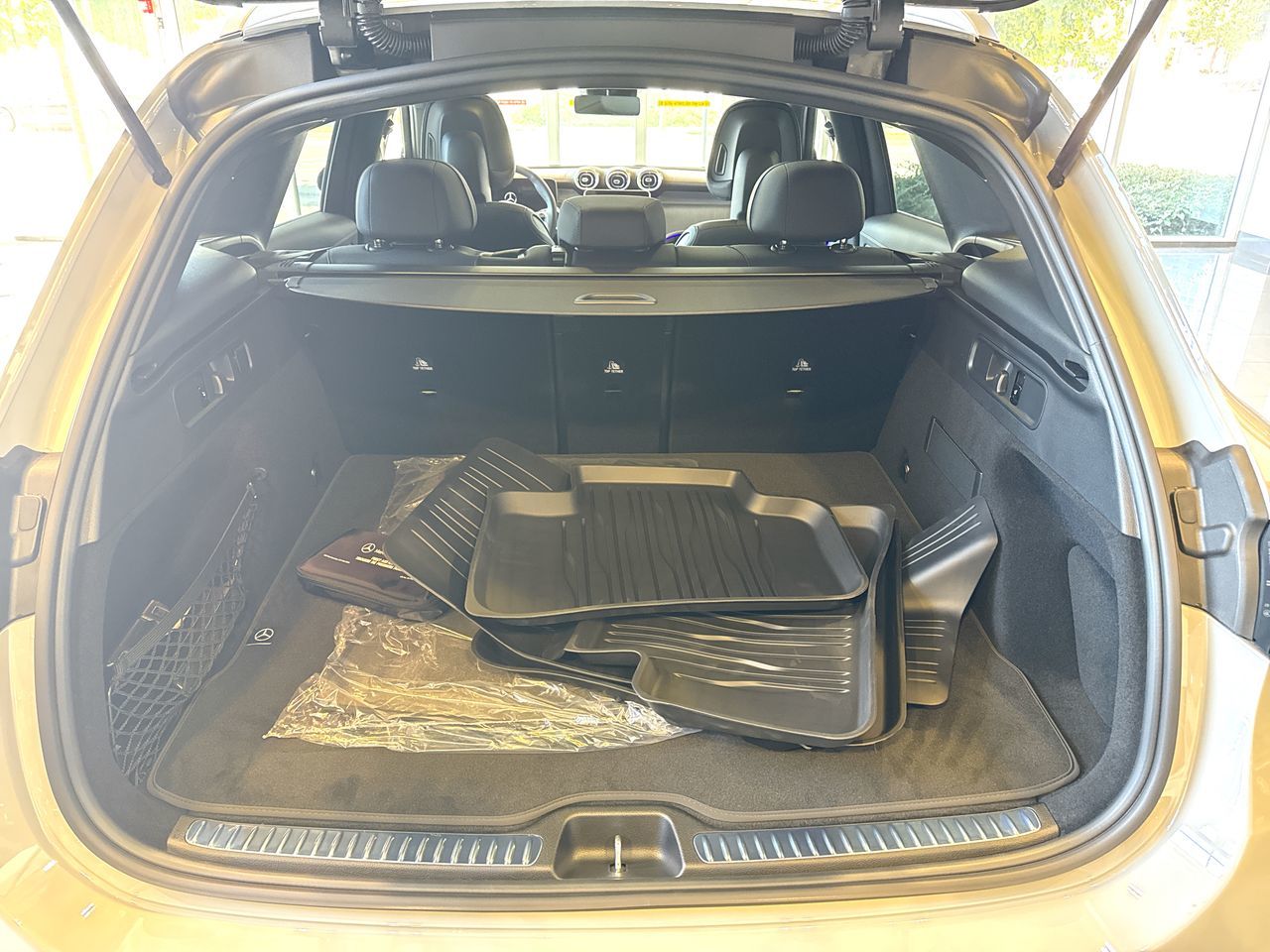 2027 Mercedes-Benz GLC