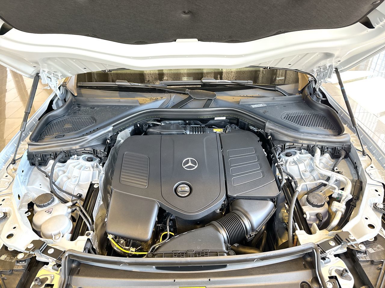 2027 Mercedes-Benz GLC