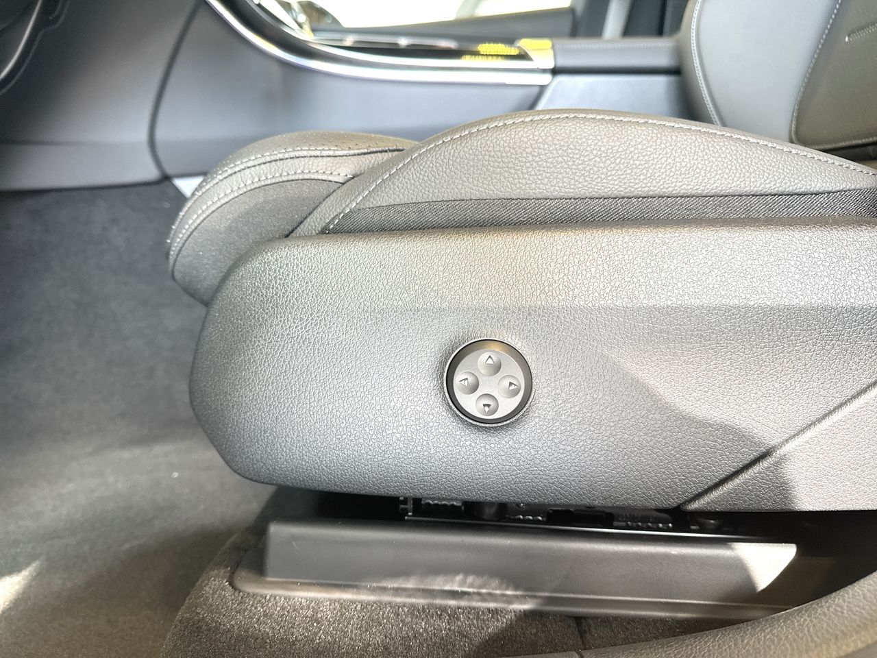 2027 Mercedes-Benz GLC in Vancouver, British Columbia