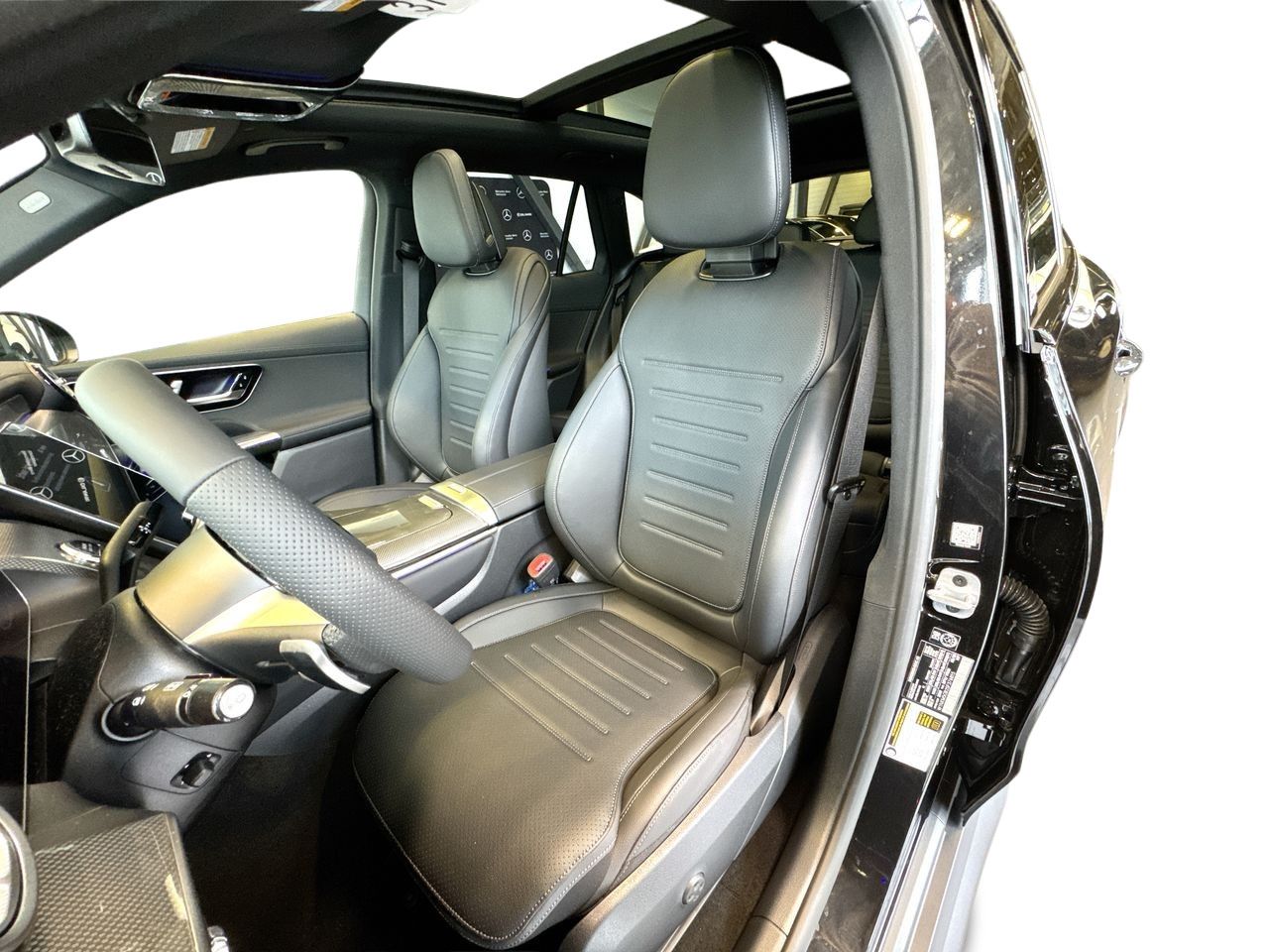 2025 Mercedes-Benz GLC Plug-in Hybrid in Vancouver, British Columbia