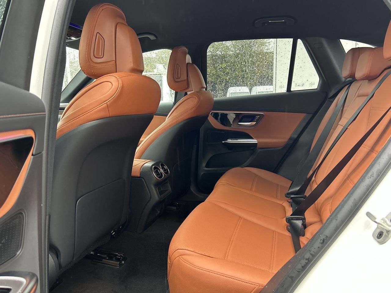 2025 Mercedes-Benz GLC350e