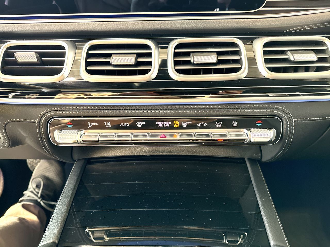 2025 Mercedes-Benz GLE Plug-in-Hybrid in Vancouver, British Columbia