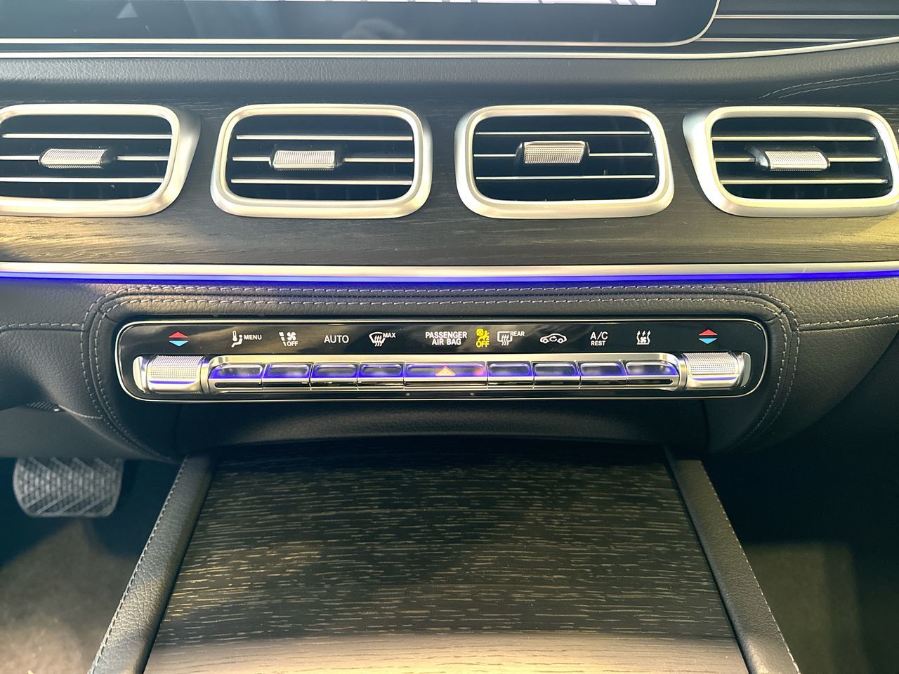 2025 Mercedes-Benz GLE Plug-in-Hybrid in Vancouver, British Columbia