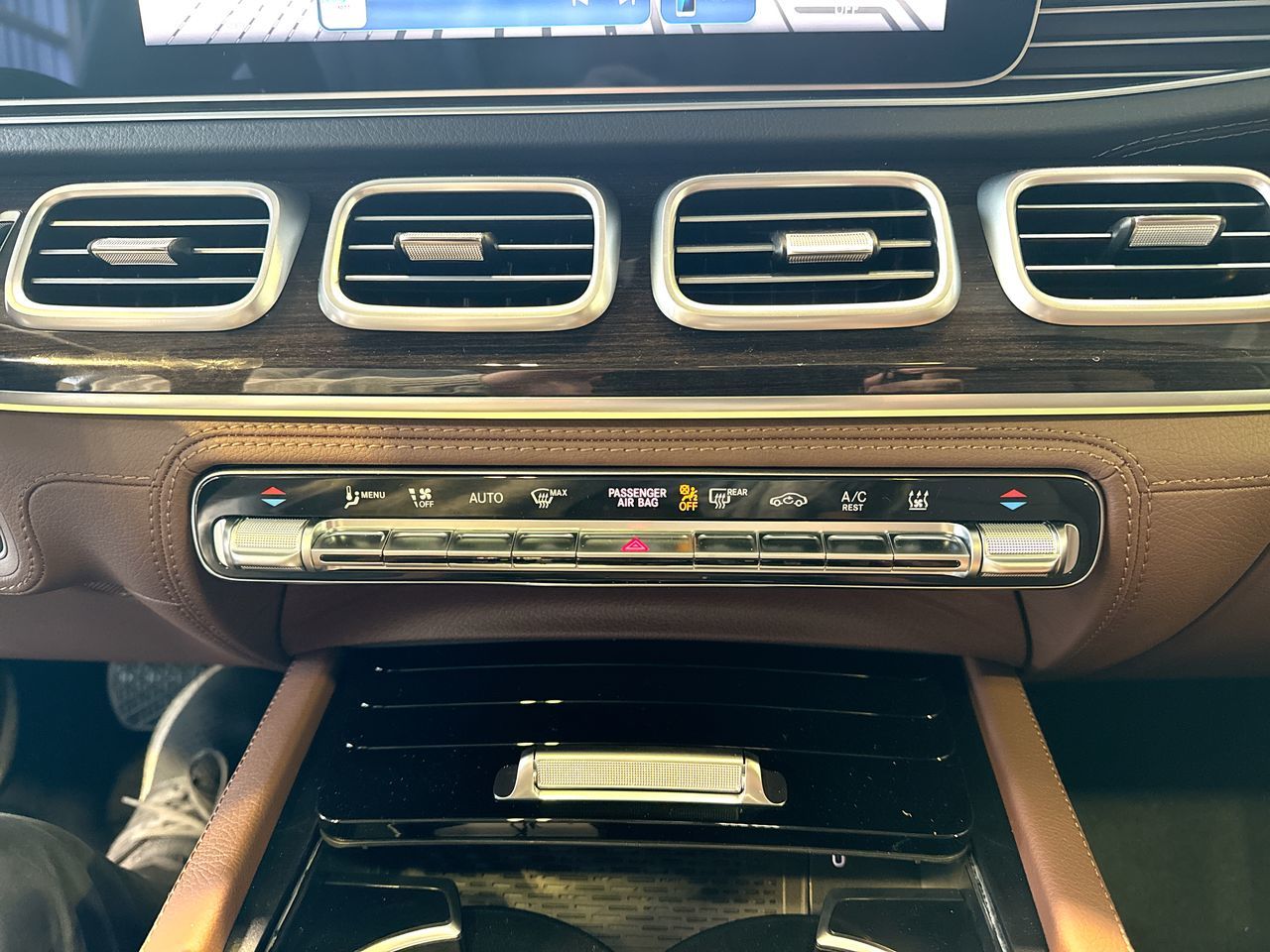 2025 Mercedes-Benz GLE Plug-in-Hybrid in Vancouver, British Columbia