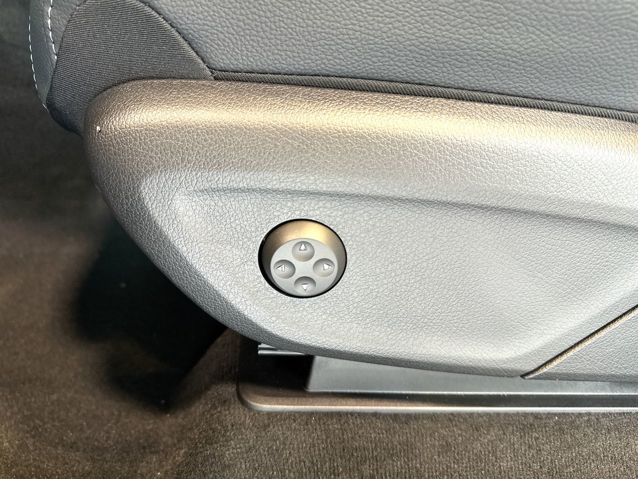 2026 Mercedes-Benz GLE Plug-in Hybrid in Vancouver, British Columbia