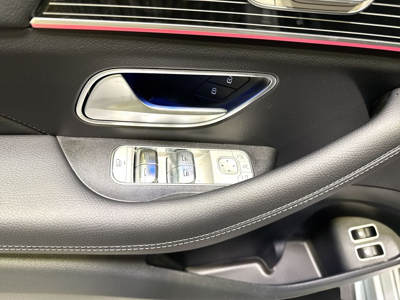 2026 Mercedes-Benz GLE Plug-in Hybrid in Vancouver, British Columbia