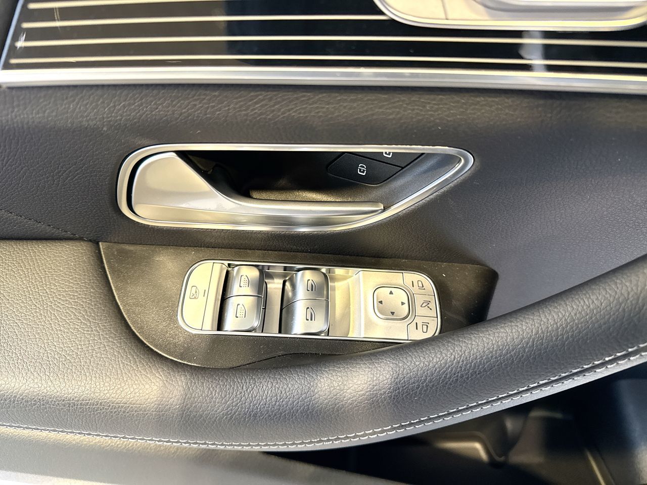 2026 Mercedes-Benz GLE Plug-in Hybrid in Vancouver, British Columbia