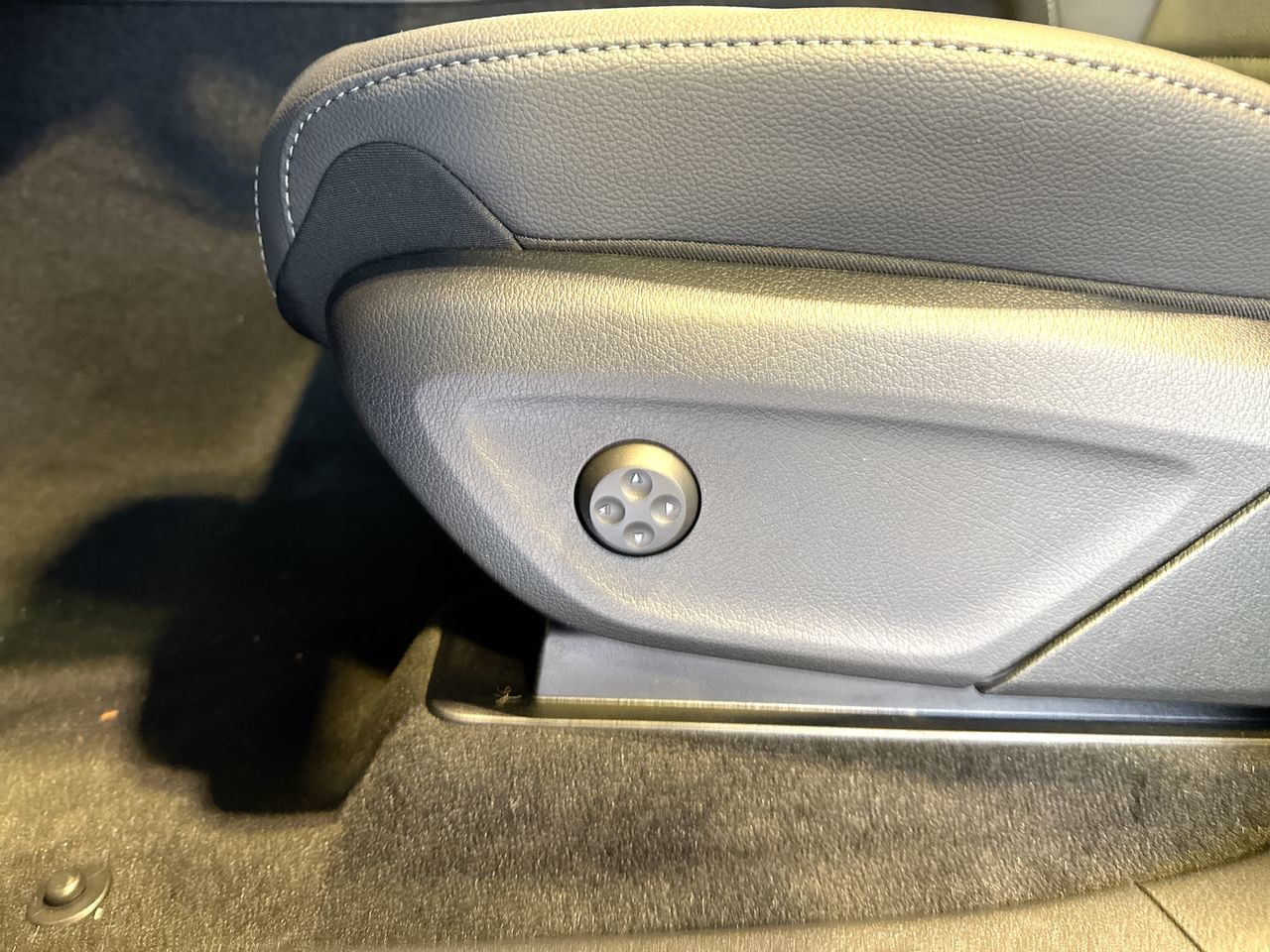 2026 Mercedes-Benz GLE Plug-in Hybrid in Vancouver, British Columbia