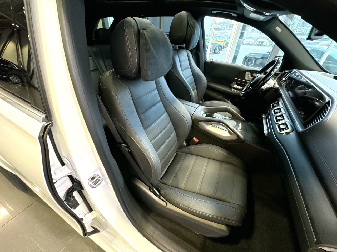 2025 Mercedes-Benz GLE in Vancouver, British Columbia