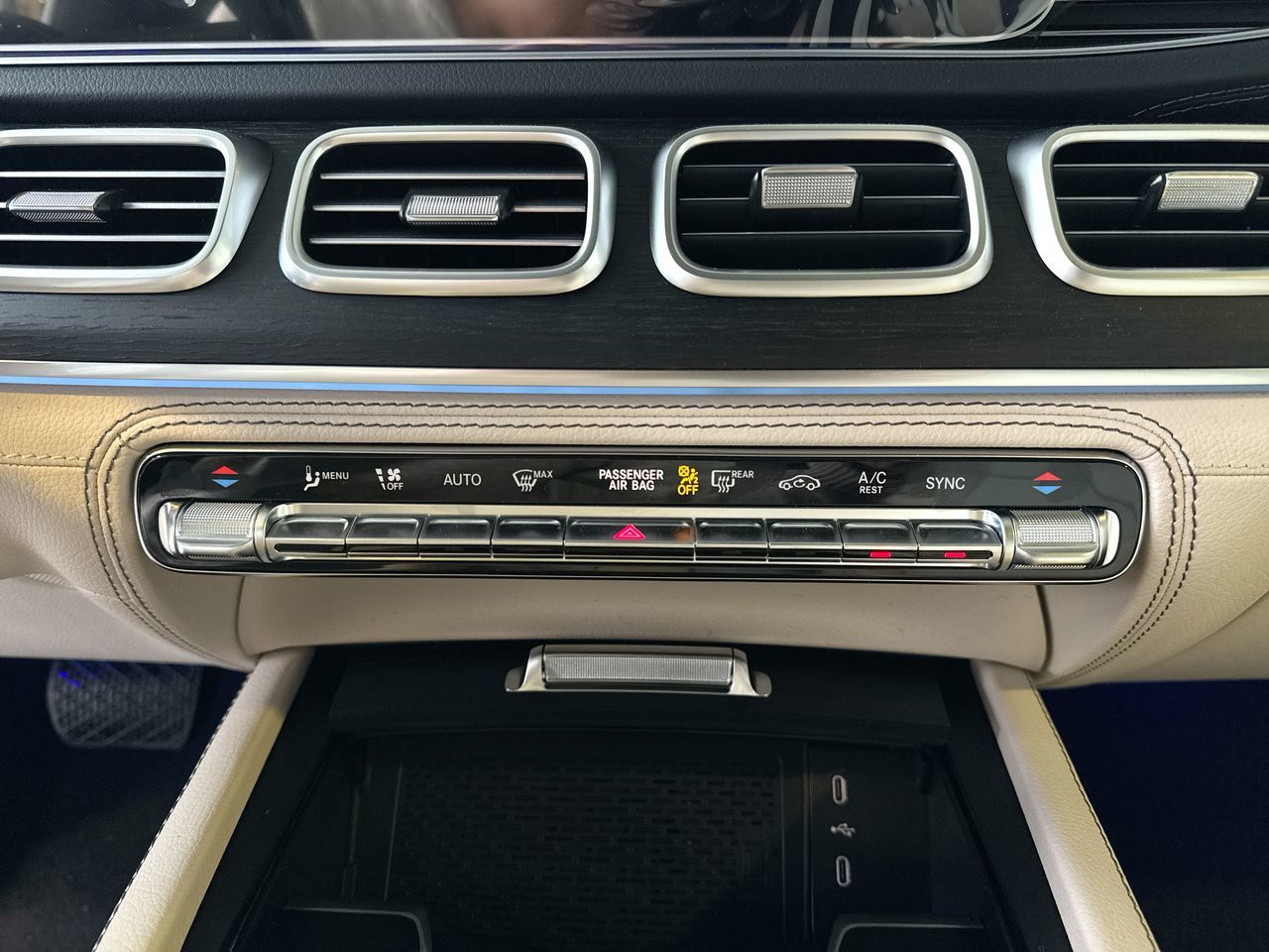 2025 Mercedes-Benz GLE in Vancouver, British Columbia