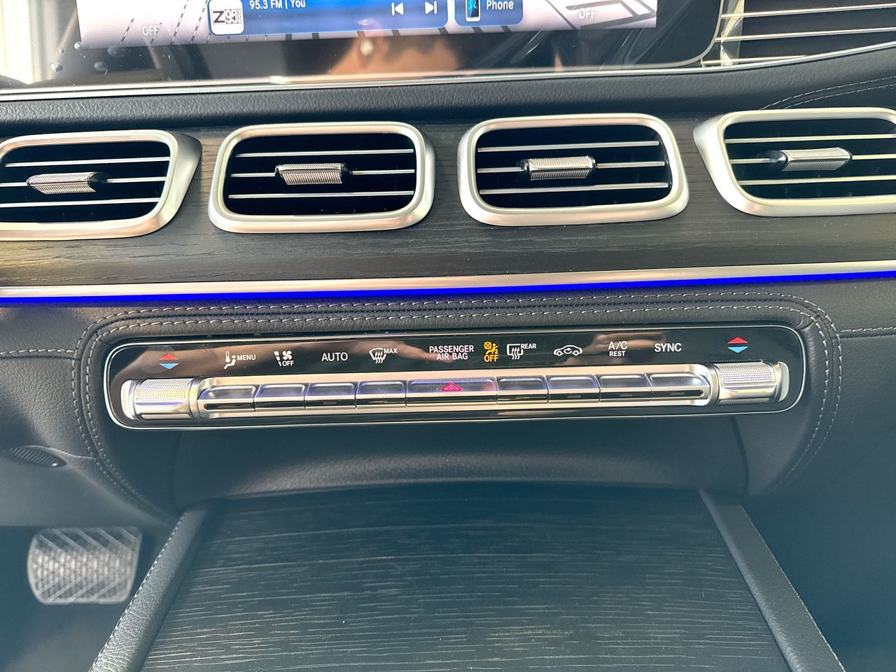 2025 Mercedes-Benz GLE in Vancouver, British Columbia