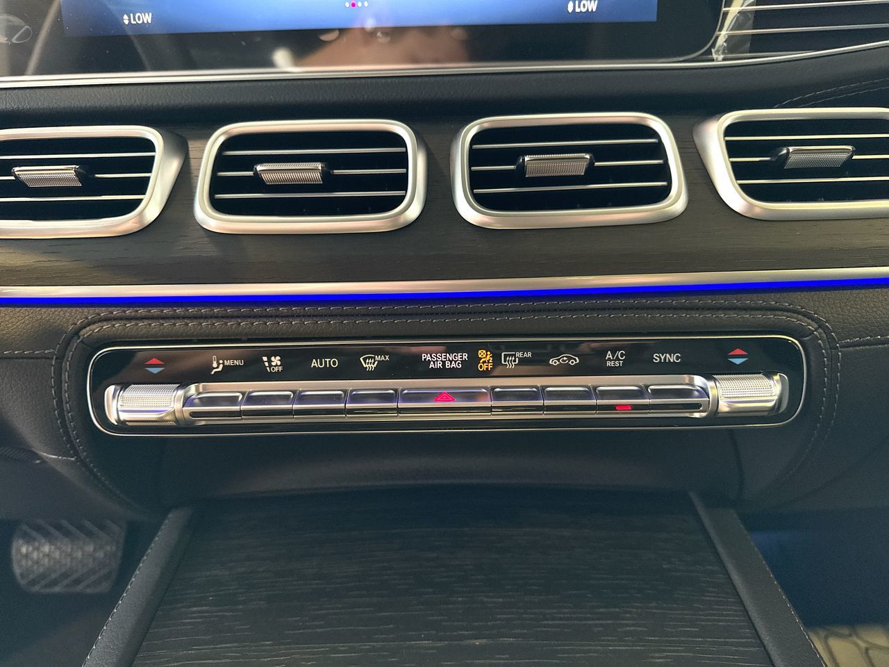 2025 Mercedes-Benz GLE in Vancouver, British Columbia