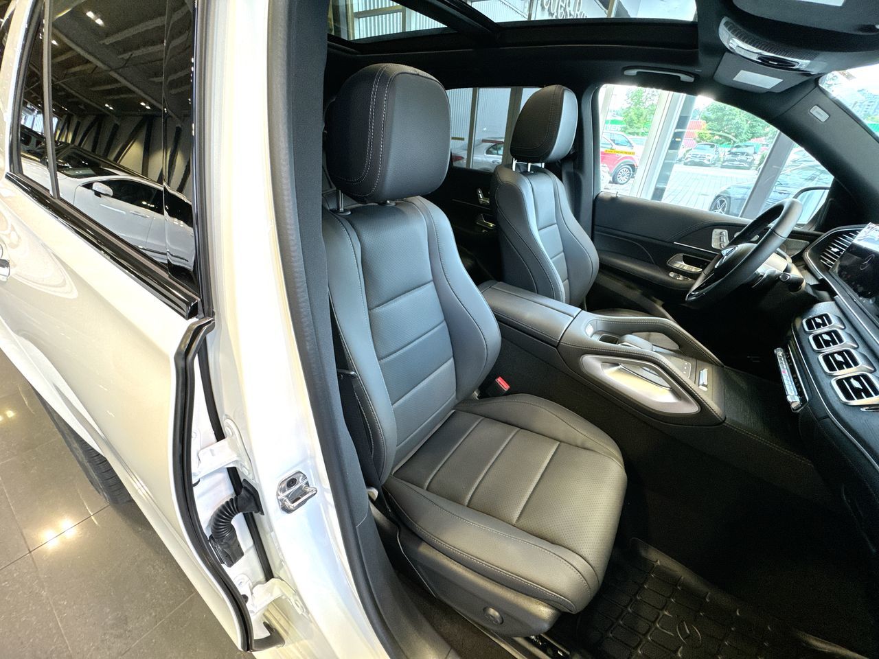 2025 Mercedes-Benz GLE in Vancouver, British Columbia