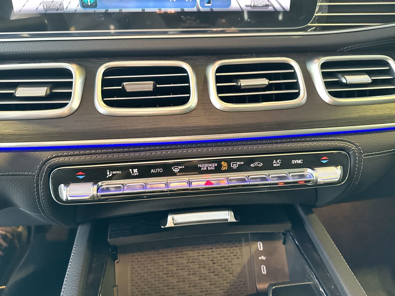 2026 Mercedes-Benz GLE in Vancouver, British Columbia