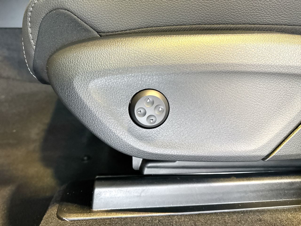 2026 Mercedes-Benz GLE in Vancouver, British Columbia