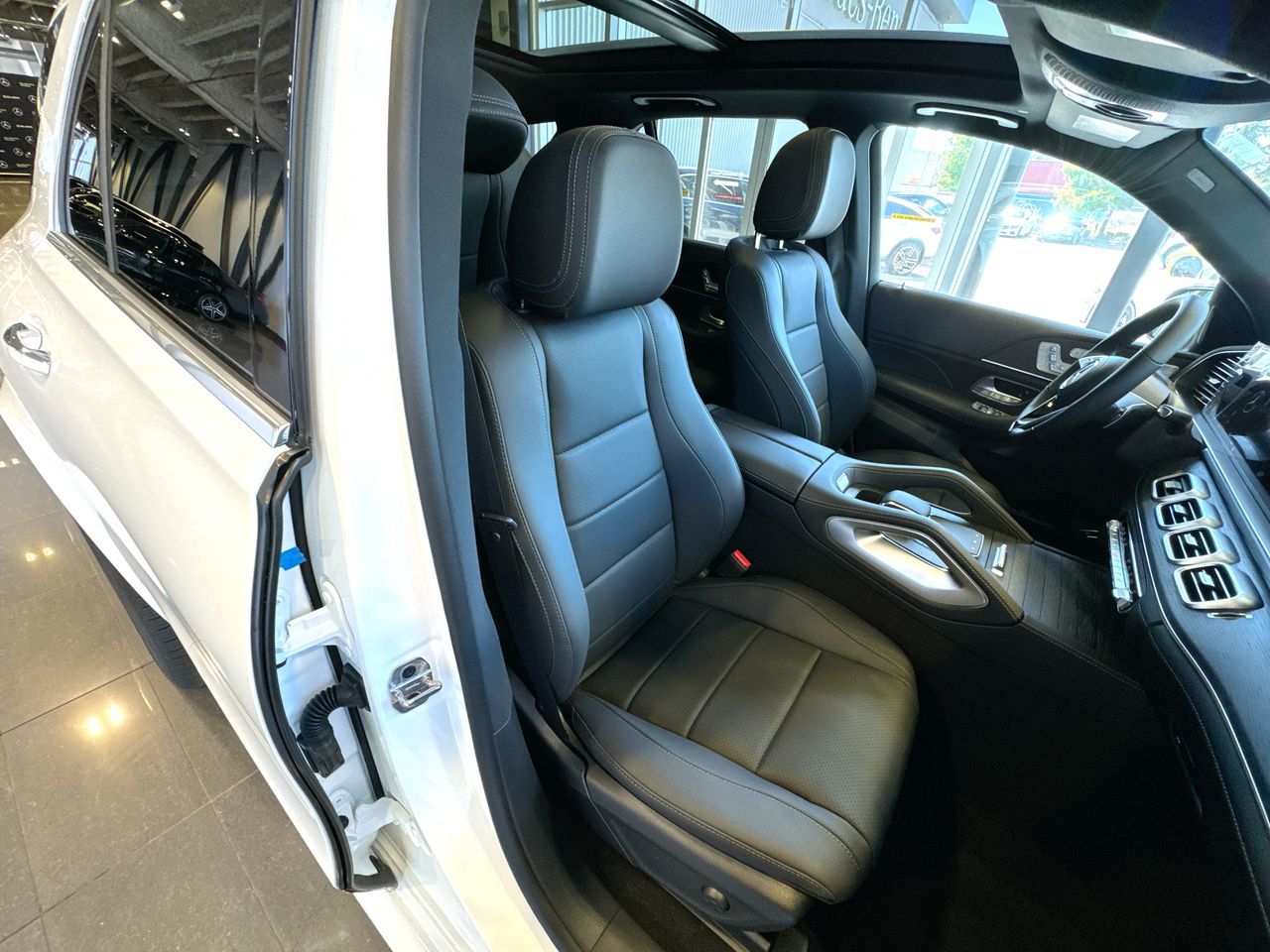 2025 Mercedes-Benz GLE in Vancouver, British Columbia