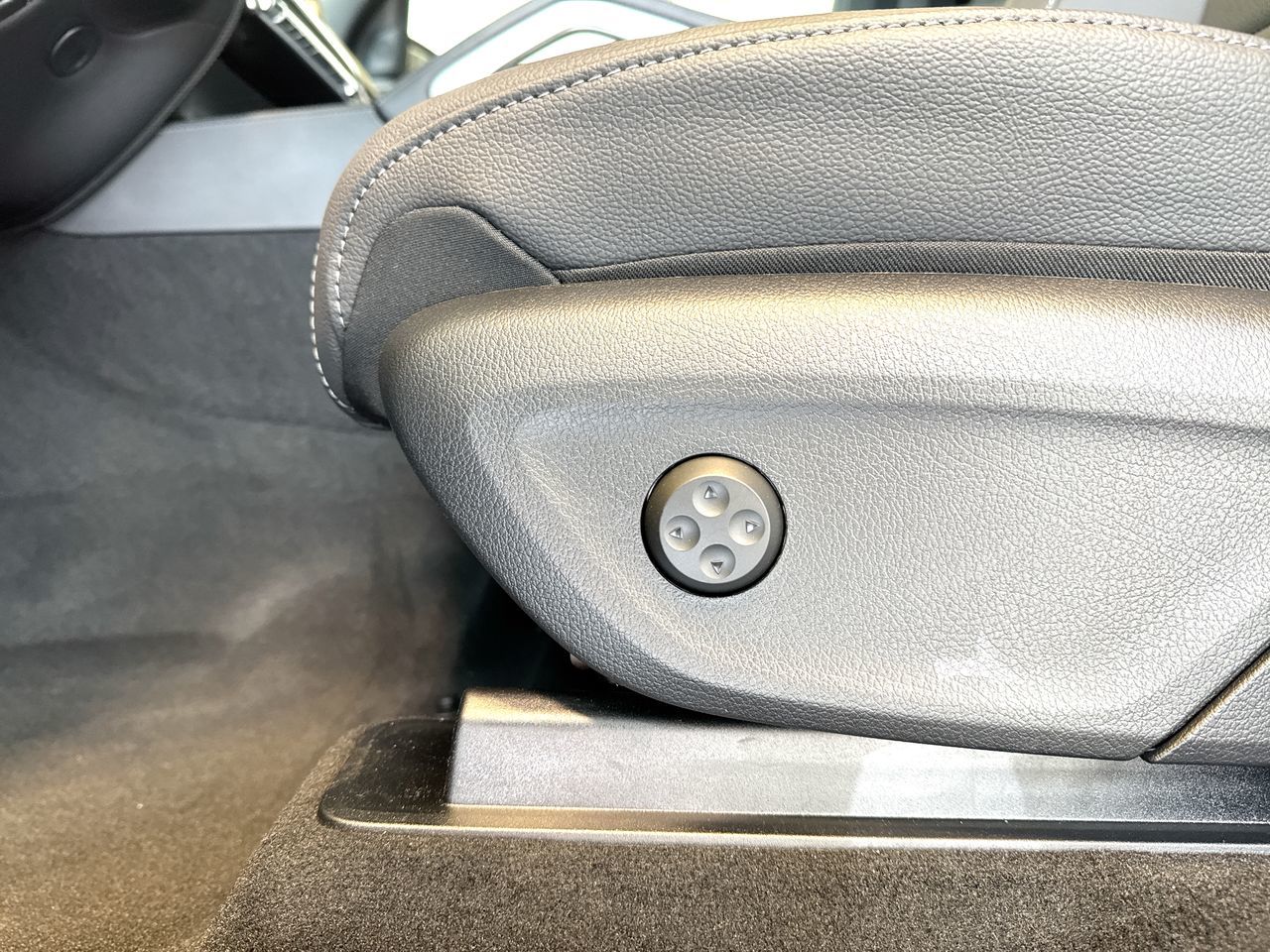 2026 Mercedes-Benz GLE in Vancouver, British Columbia