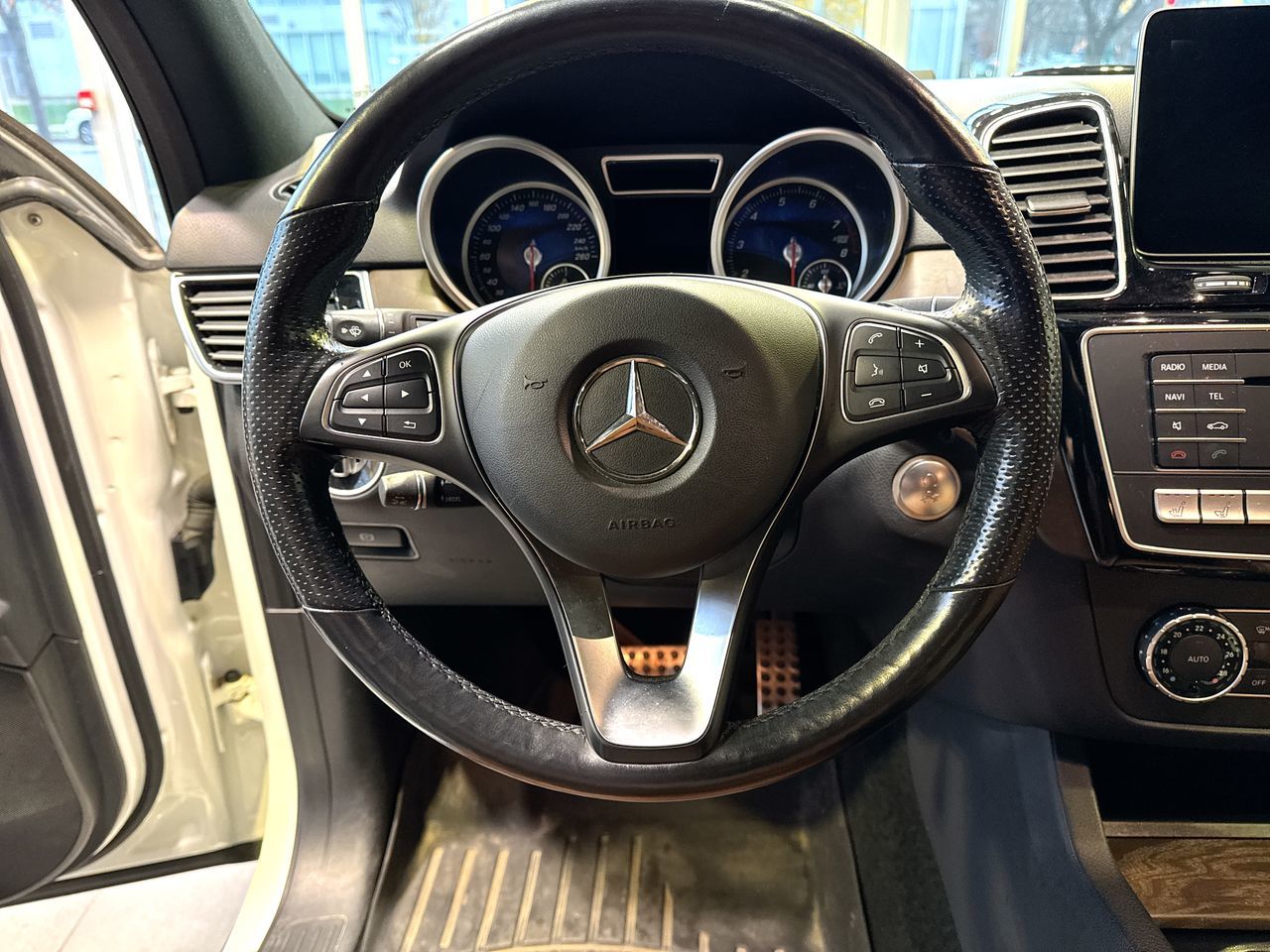 2017 Mercedes-Benz GLE400 in Vancouver, British Columbia