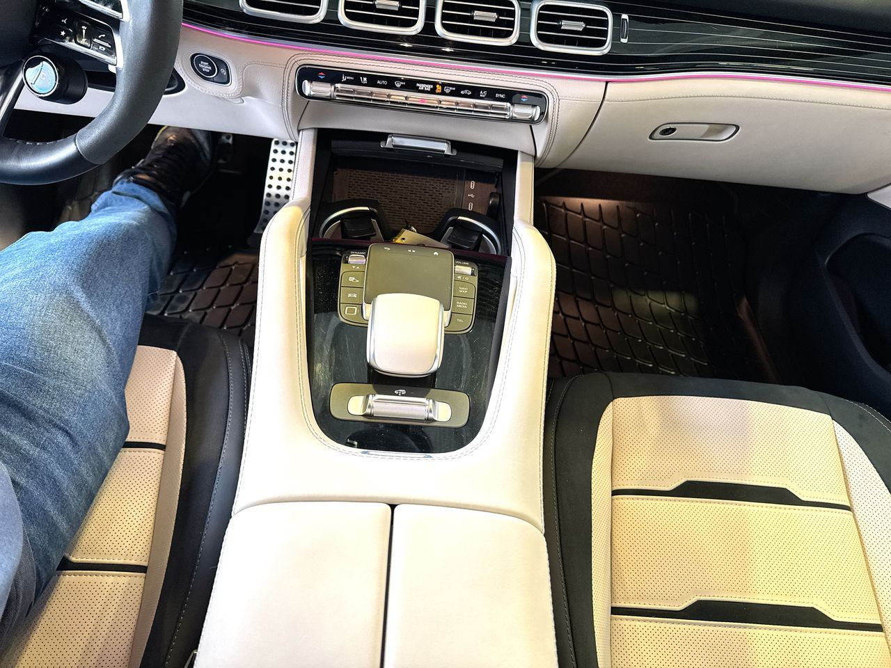 2025 Mercedes-Benz GLE53
