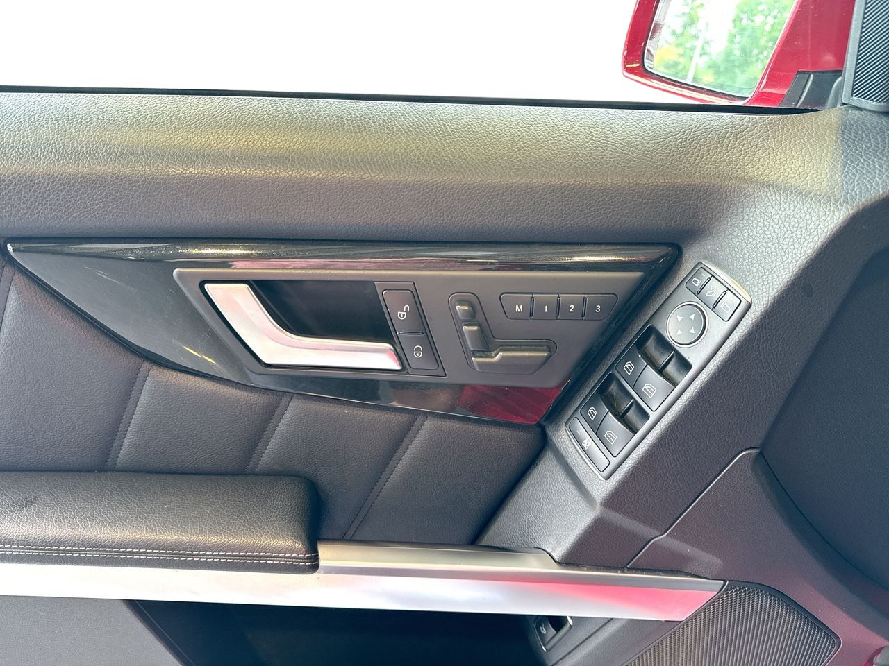 2014 Mercedes-Benz GLK250 in Vancouver, British Columbia