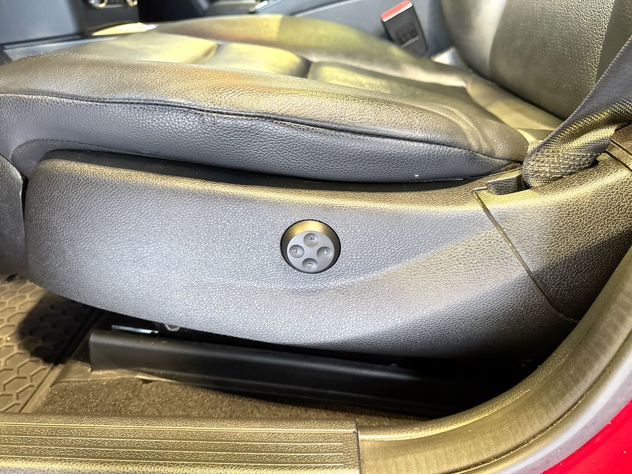 2014 Mercedes-Benz GLK250