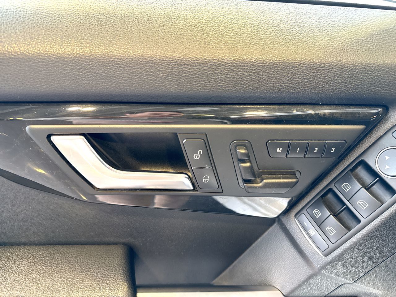 2012 Mercedes-Benz GLK350