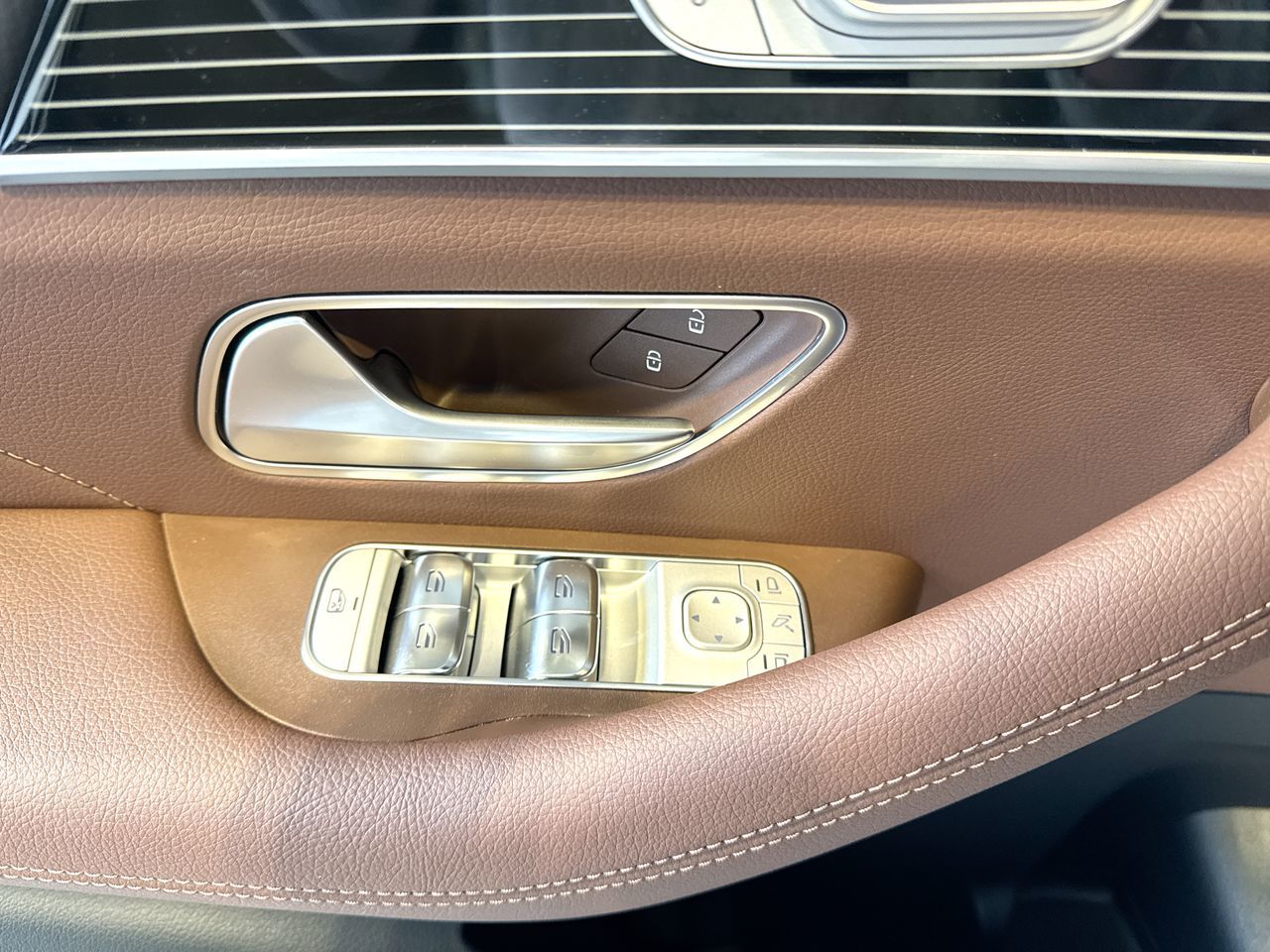2025 Mercedes-Benz GLS in Vancouver, British Columbia