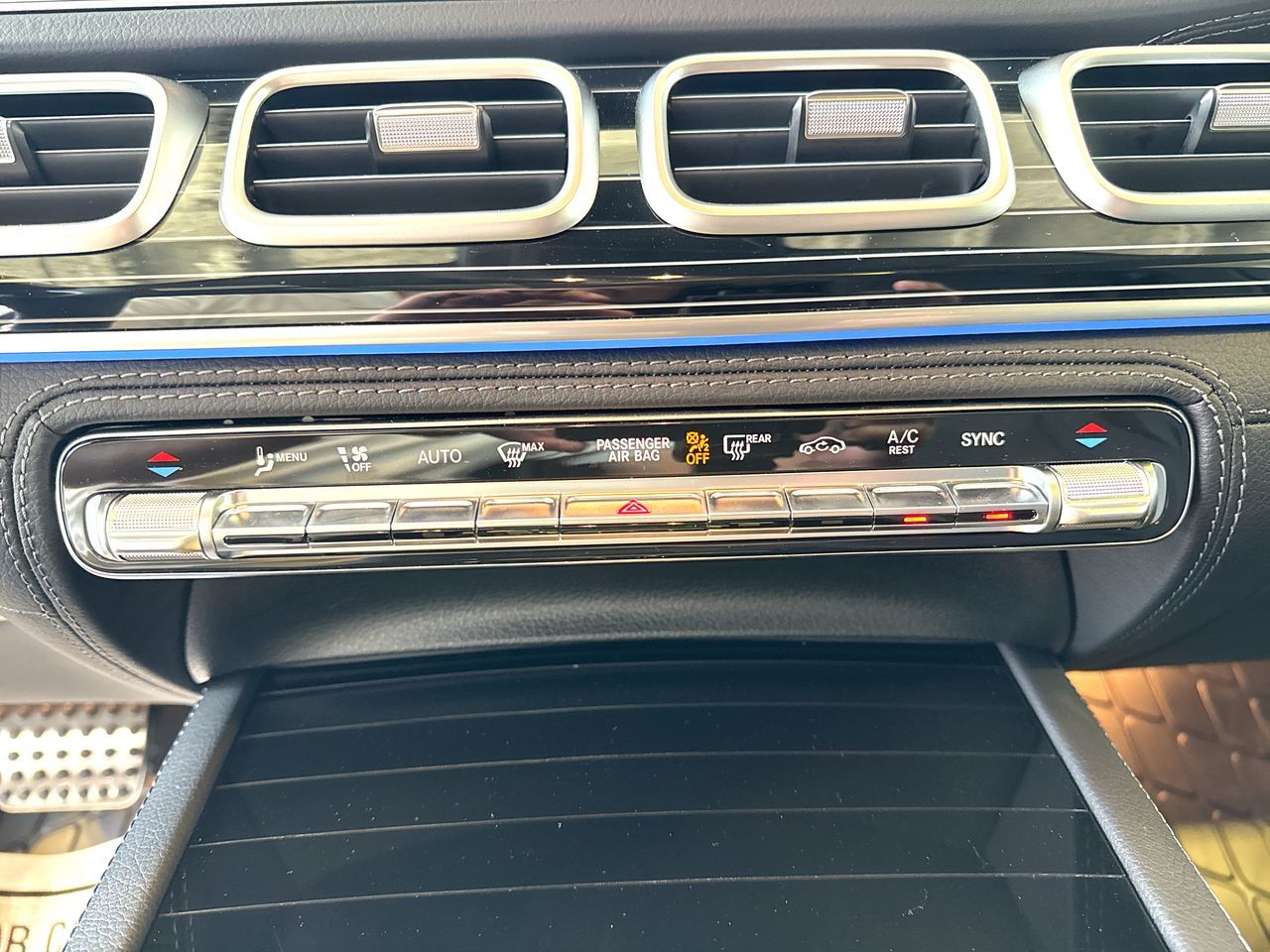 2025 Mercedes-Benz GLS in Vancouver, British Columbia