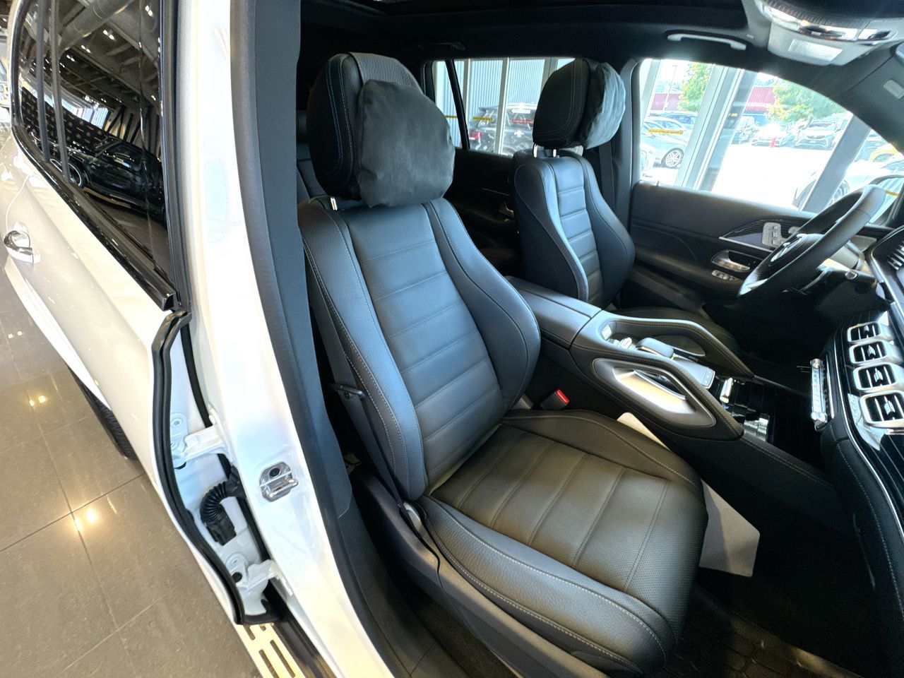 2025 Mercedes-Benz GLS in Vancouver, British Columbia