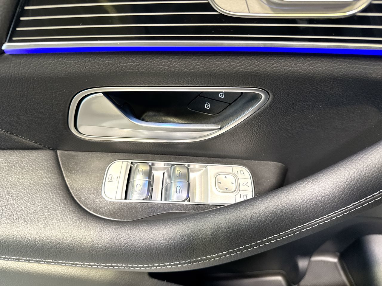 2026 Mercedes-Benz GLS in Vancouver, British Columbia